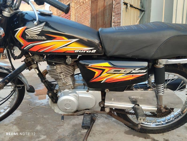 Honda 125 black edition.    03143130553 7