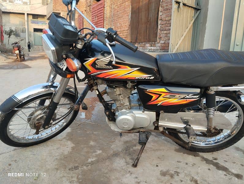 Honda 125 black edition.    03143130553 8