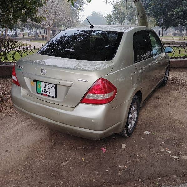 Nissan Tiida 2012 0