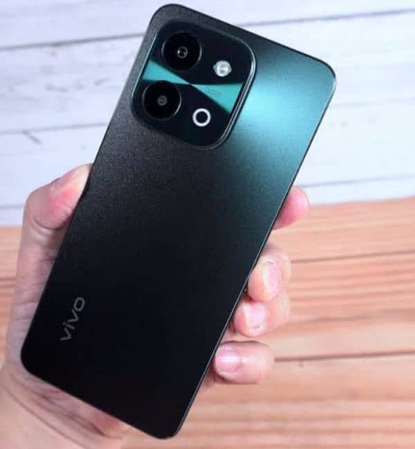 vivo y28 just Box open 1