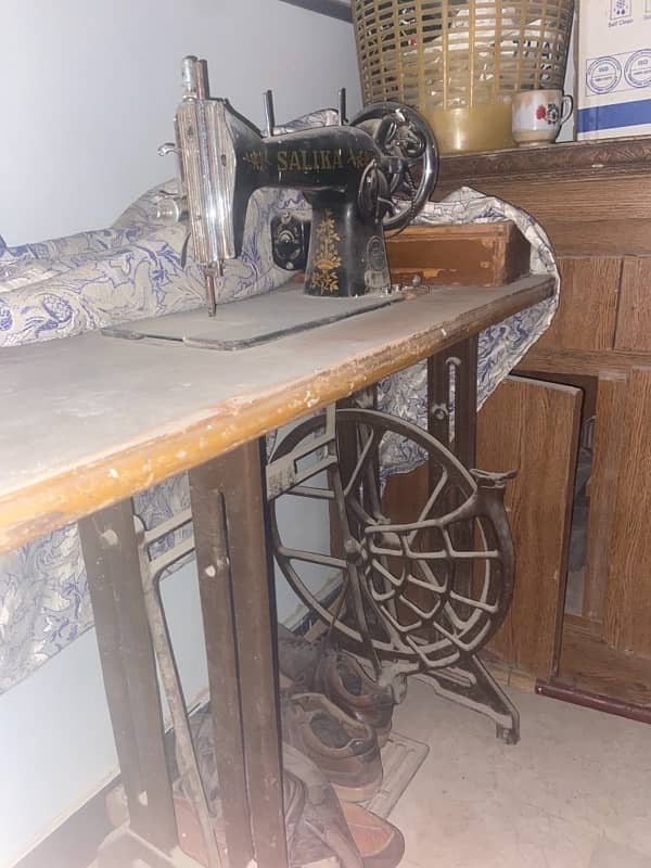 salika sewing machine with paidaan 1