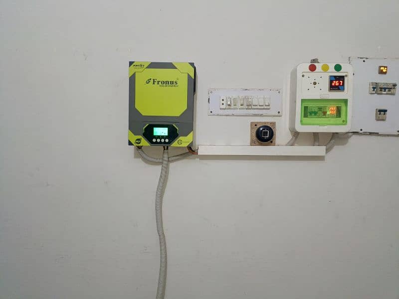 Fronus 1600watt inverter single battery wala 1