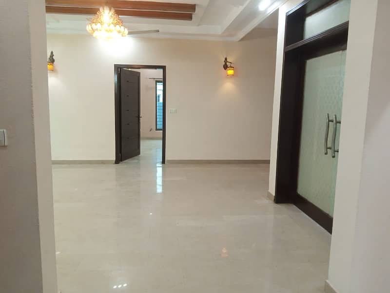 4 Beds 10 Marla House For Sale In Ex Air Avenue DHA Phase 8 Airport Road Lahore. 2