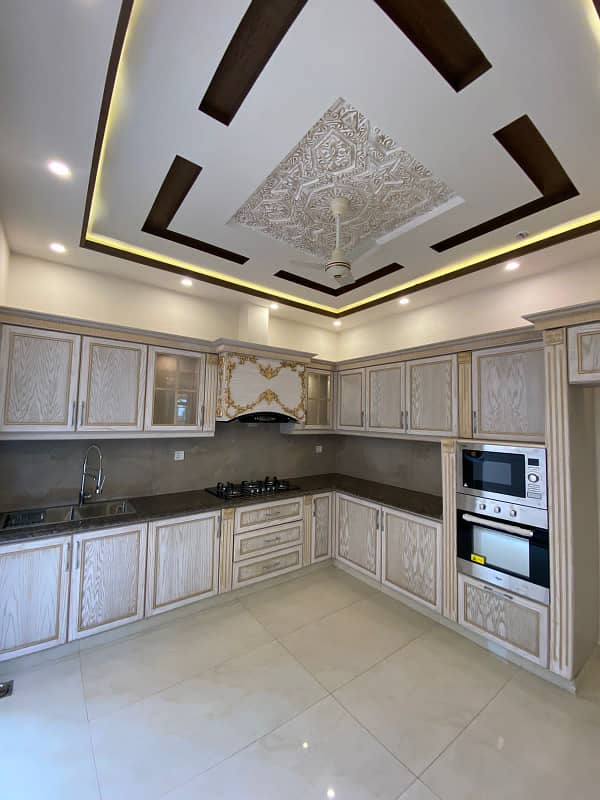 4 Beds 10 Marla Brand New House Sale In Ex Air Avenue DHA Phase 8 Airport Road Lahore. 0