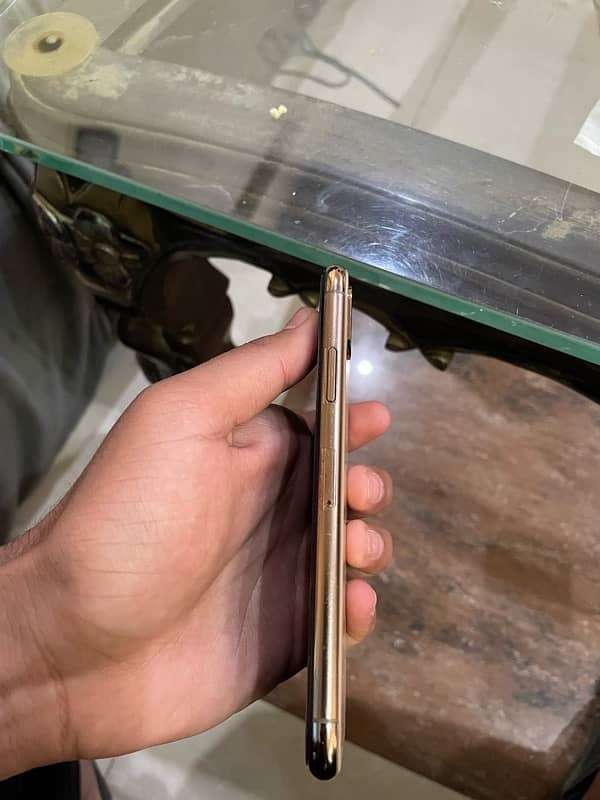 IPhone XS Non PTA 1