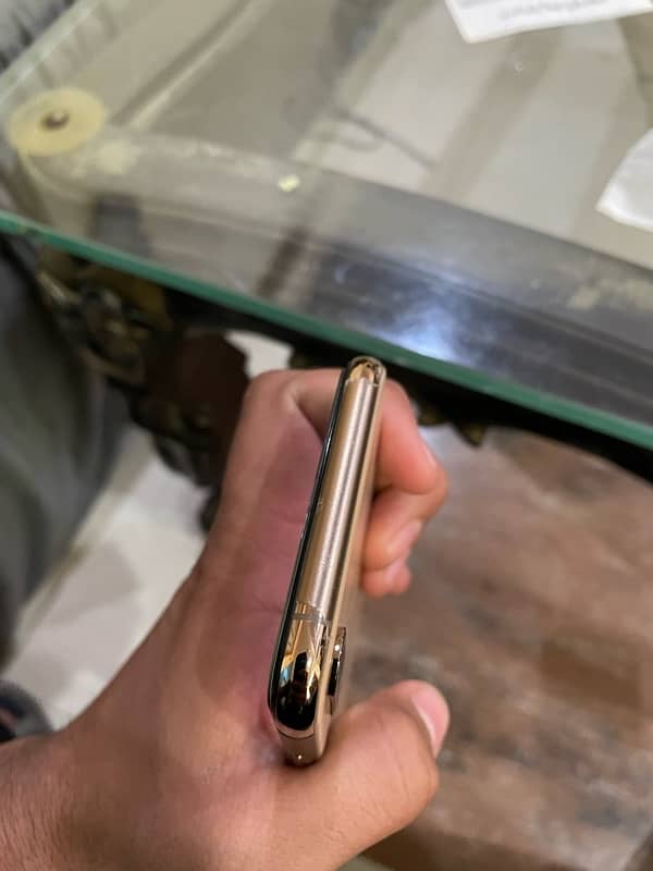 IPhone XS Non PTA 3