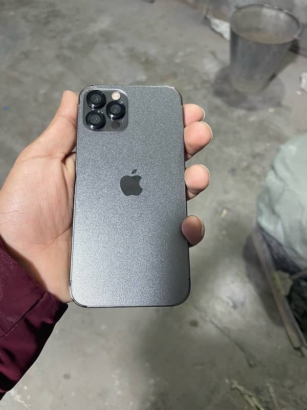 I phone 12prO 128gb PTA 6