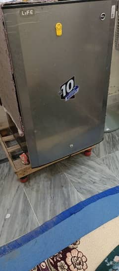 Pel refrigerator just like new few month used