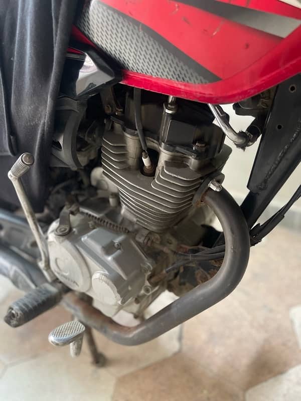 honda Cb125F 6