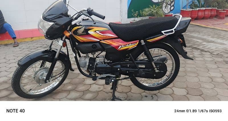 HONDA PRIDER 2024 10/10 7500 KM USED call 03166900271 3