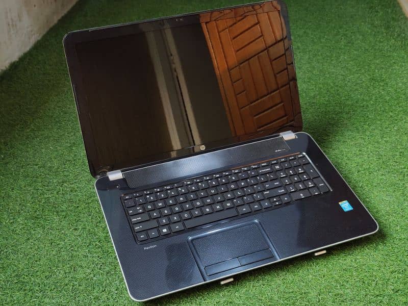 HP pavilion 7 inch's 4