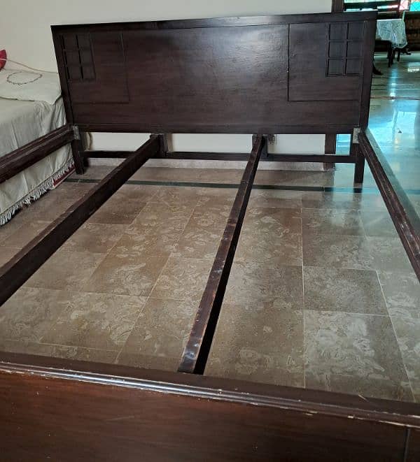 king Size Used Bed With Spring Matress 0