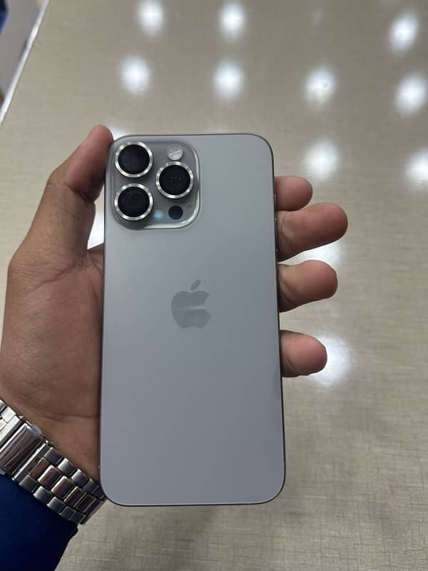 iphone 15 pro max natural titanium (jv) for sale with box 10/10 ! 0