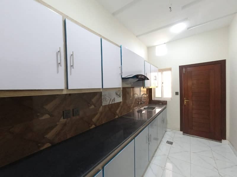 Double Storey House For Rent 4