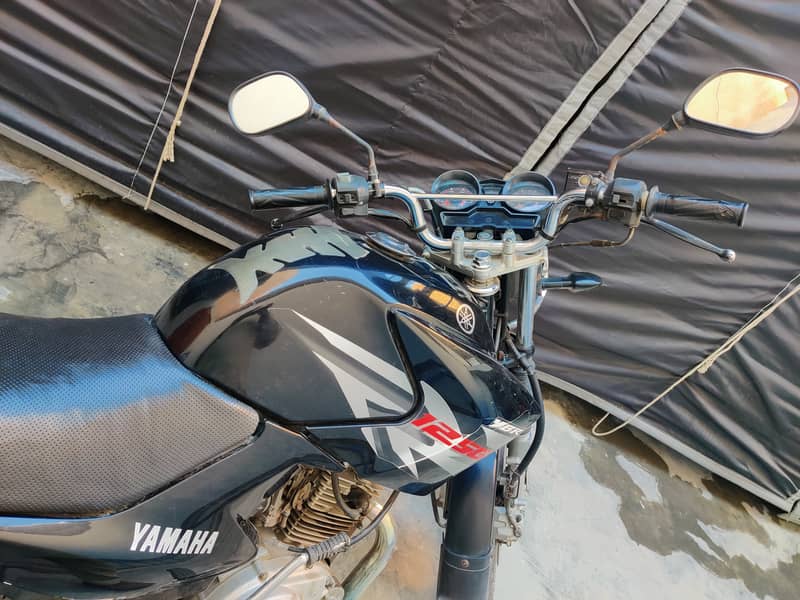 Yamaha YBR 125G 2017 4