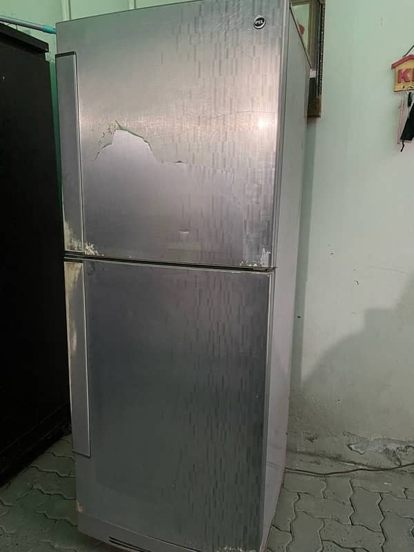 Pel Grey silver refrigerator 2014 model 0