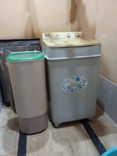 HAIER DRYER FEW MONTHS USED/CARRY 10KG washing machine