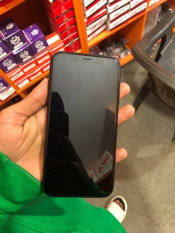 iPhone xr 3