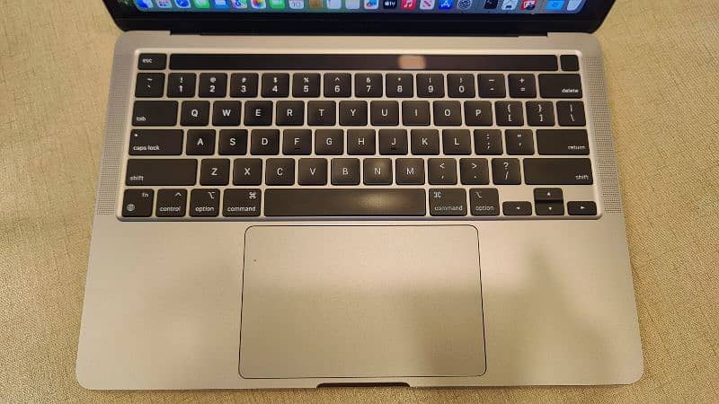 MacBook Pro M1 2020 16/512 10