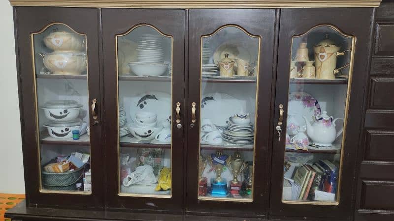 showcase and dressing for sale 0