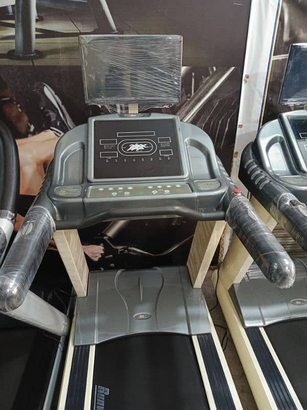 Commercial Gym Ellipticals 7