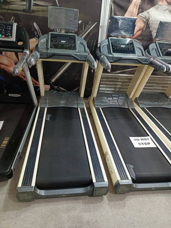 Commercial Gym Ellipticals 8