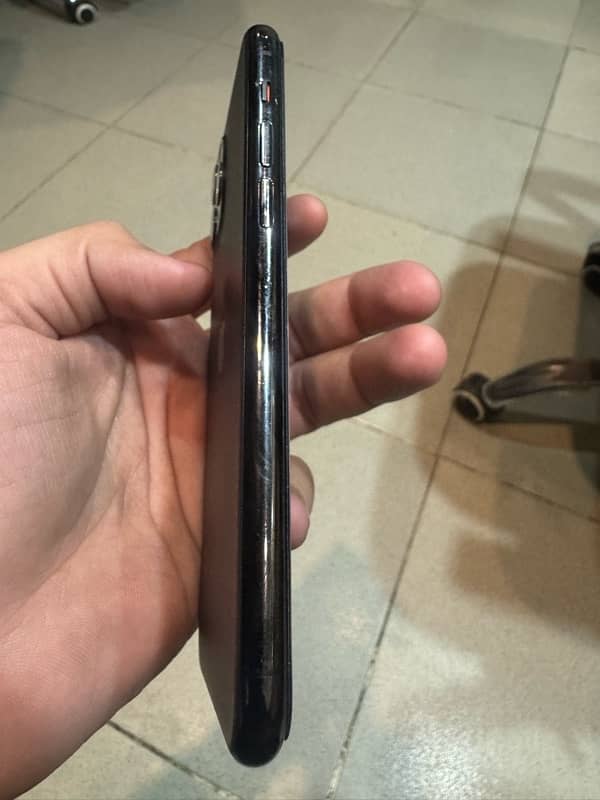 iPhone 11 Pro 256gb PTA Approved Space Grey 2