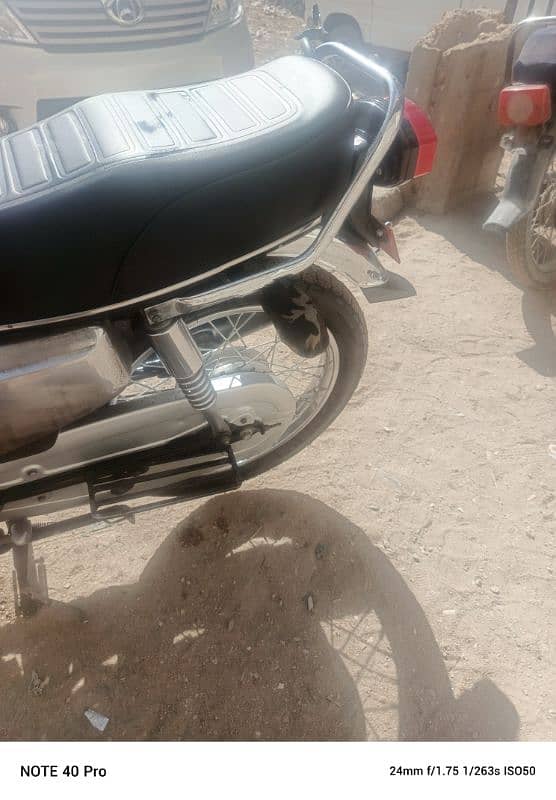 Honda 125 self start Special addition 6