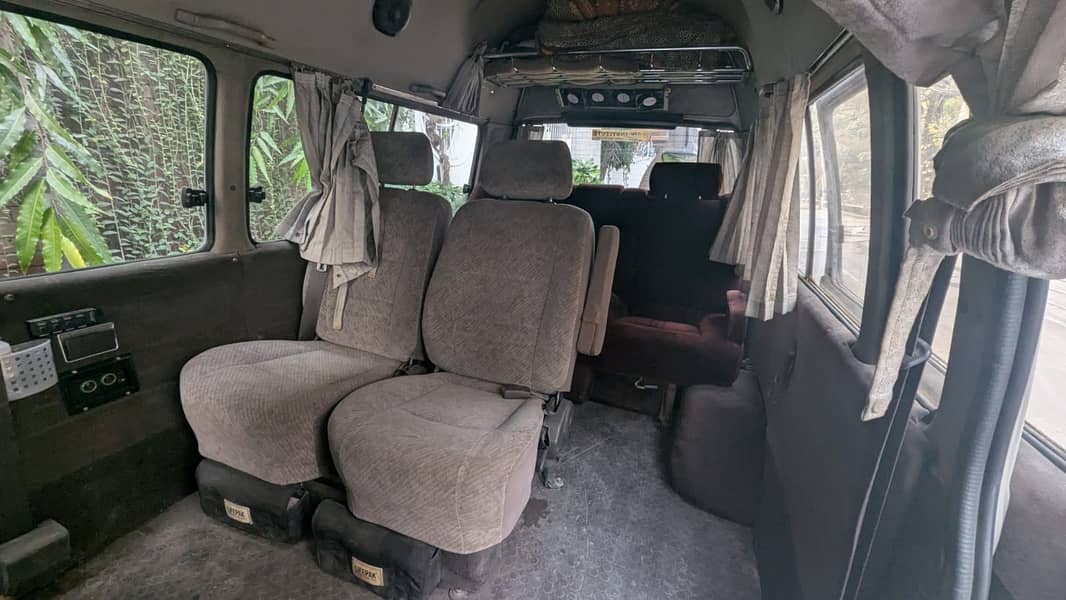 Toyota Hiace Highroof (hi roof) (hiroof) Grandcabin 3