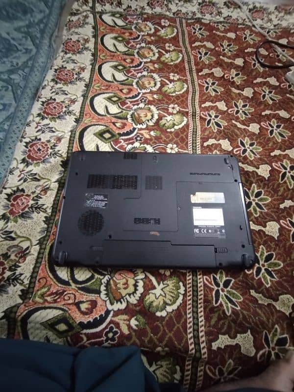 Toshiba laptop for sale 2nd generation 3