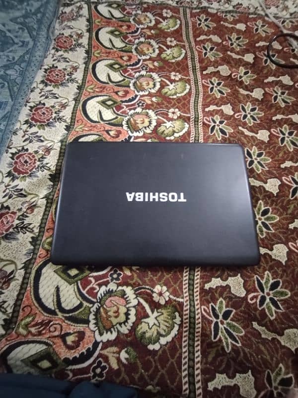 Toshiba laptop for sale 2nd generation 4