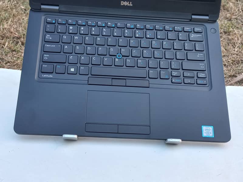 dell latitude 5480 core i5 6th gen 8gb ram 256gb ssd 10 by 10 cond 7