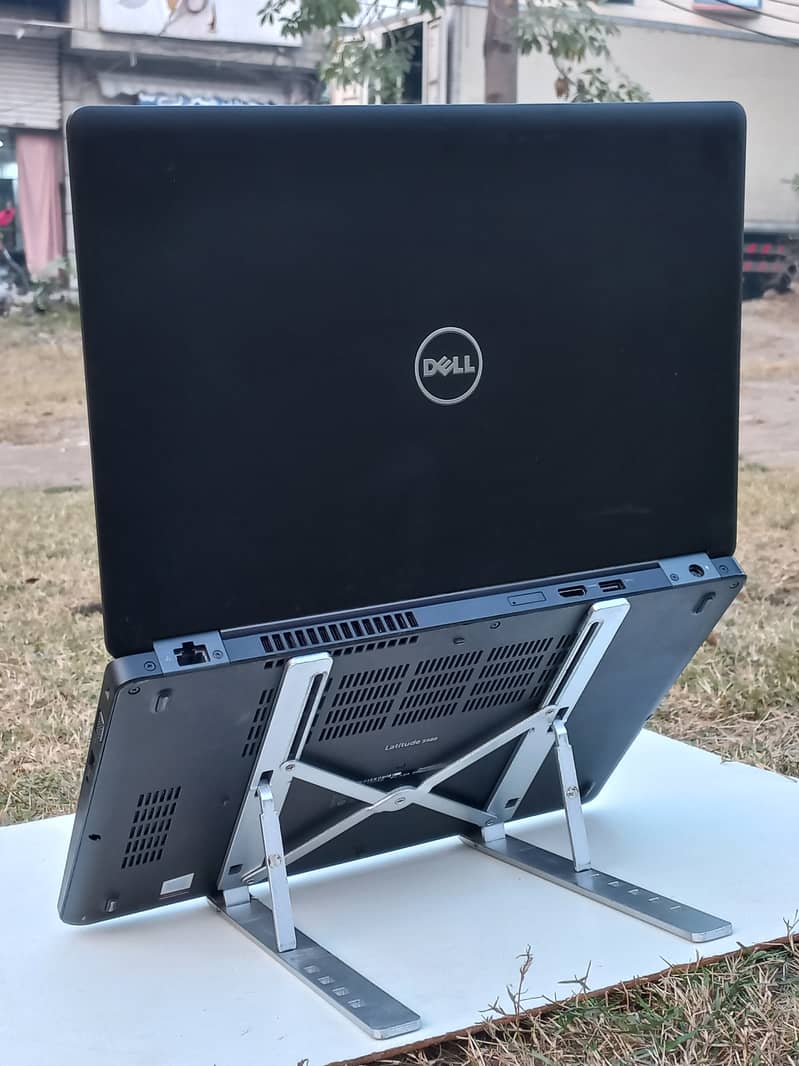 dell latitude 5480 core i5 6th gen 8gb ram 256gb ssd 10 by 10 cond 11