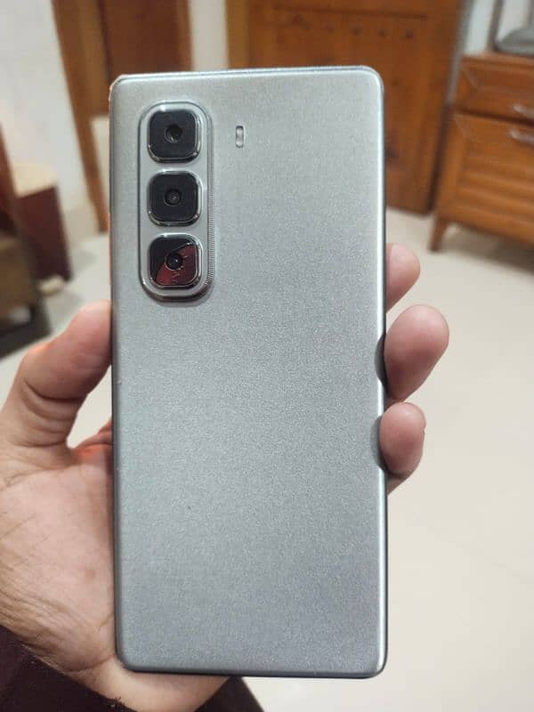 Infinix hot 50 pro plus colour titanium grey 8+256 5