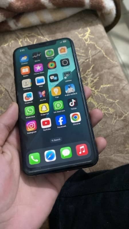 iphone xs max 256gb fu no  34k se nichy wly msg na kryn no exchnage 0