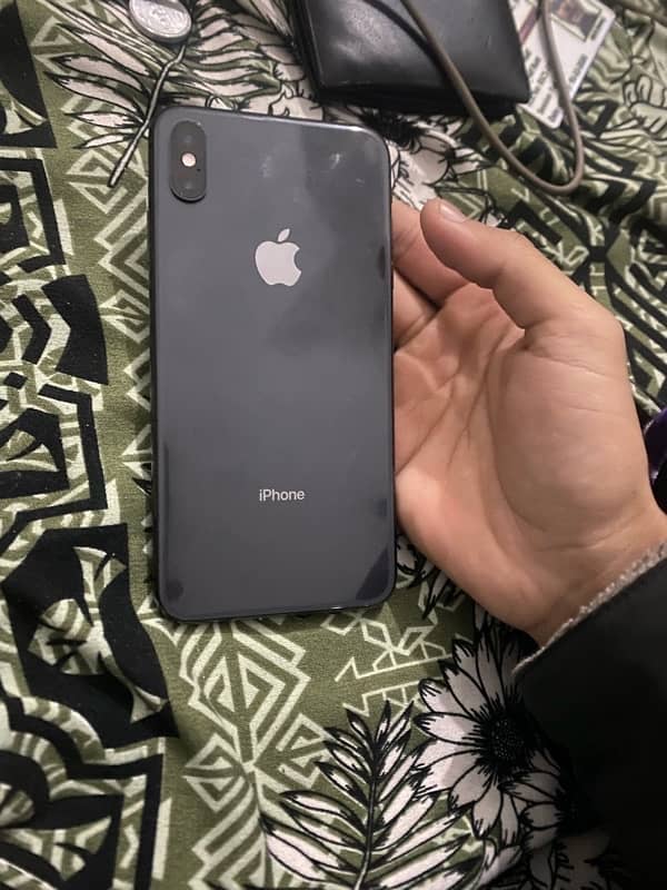 iphone xs max 256gb fu no  34k se nichy wly msg na kryn no exchnage 12