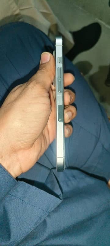 iPhone 14 Pro 256gb pta approved 4