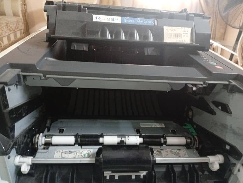 HP laserjet P2015d 9