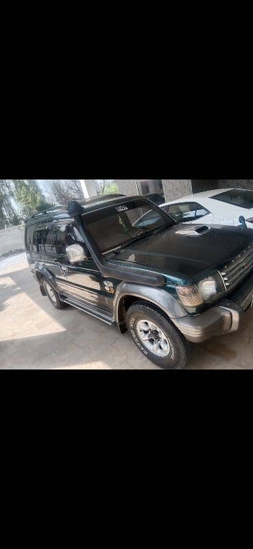 Mitsubishi Pajero 1991 2