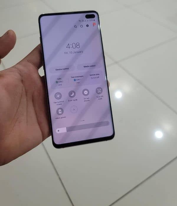 samsung s10 plus 8/128 dual sim approved 10/10 condition 3