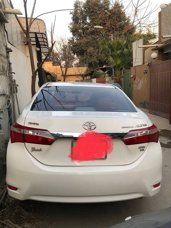 Toyota Altis Grande 2016 1