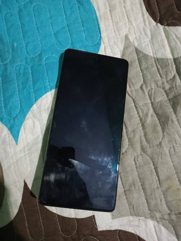 Tecno camon 30 loewe edition 6