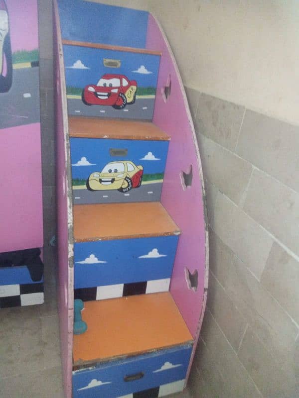 bunk bed n stairs 1