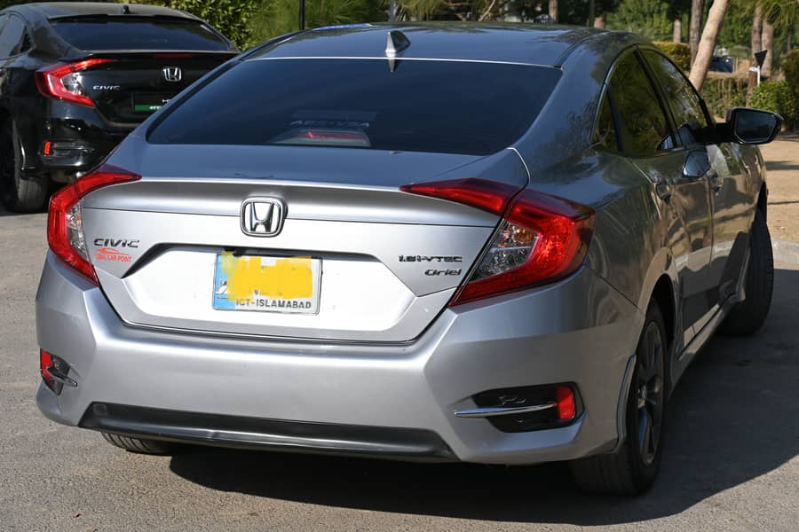 Honda Civic Oriel 2019 4