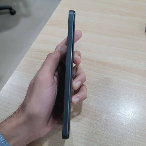 Vivo y17s 4