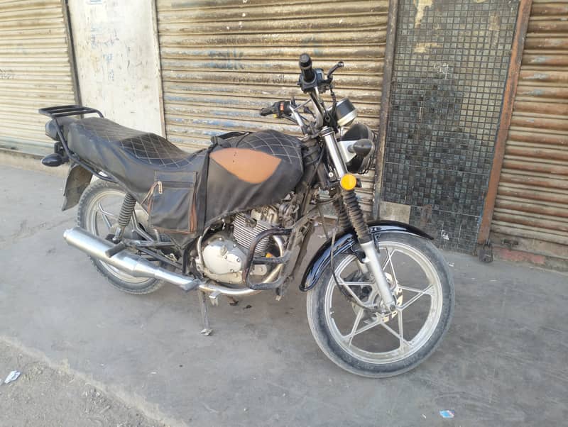 Suzuki GS 150 SE 2021 9