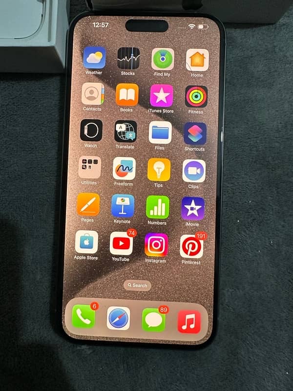 iPhone 15 pro max 4