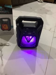 RGB speaker with Bluetooth