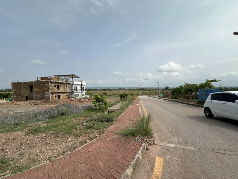 Beautiful Location Semi Corner 12 Plot Ready To Build Available For Sale In Reasonable Demand 1