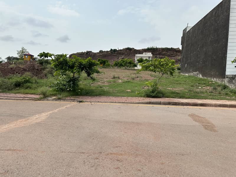 Beautiful Location Semi Corner 12 Plot Ready To Build Available For Sale In Reasonable Demand 7